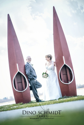 Dino Schmidt, Hochzeitsfotograf, Hochzeitsreportage, Wilhelmshaven, Wittmund, Jever, Westerholt, Oldenburg, Bremen, Hamburg, Esens, Norden, Aurich, Emden, Leer, Wiesmoor, Großefehn, Friedeburg, Remels, Borkum, Juist, Norderney, Osnabrück, Norddeutschland