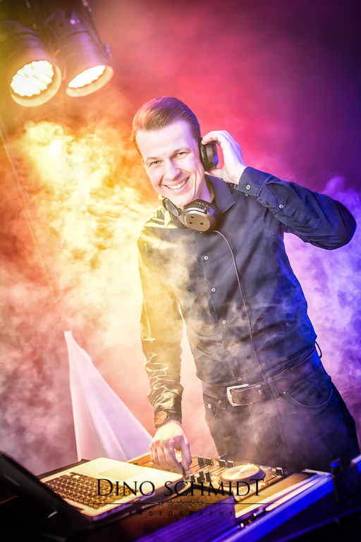 Porträtfotograf Dino Schmidt aus Wiesmoor, Porträtfotograf, Outdoor Shooting, Familienfotos, Paarshooting, Wilhelmshaven, Wittmund, Jever, Westerholt, Oldenburg, Esens, Norden, Aurich, Emden, Leer, Großefehn, Friedeburg, Uplengen, Borkum, Juist, Norderney