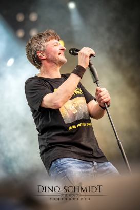 Dino Schmidt, Hochzeitsfotograf, Hochzeitsreportage, Wilhelmshaven, Wittmund, Jever, Westerholt, Oldenburg, Bremen, Hamburg, Esens, Norden, Aurich, Emden, Leer, Wiesmoor, Großefehn, Friedeburg, Remels, Borkum, Juist, Norderney, Osnabrück, Norddeutschland