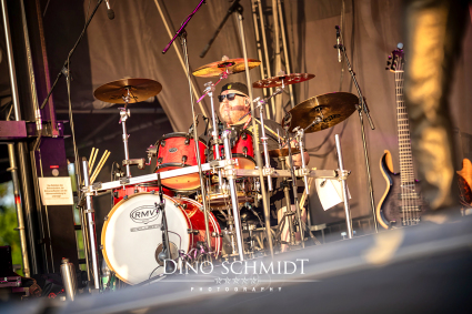 Dino Schmidt, Hochzeitsfotograf, Hochzeitsreportage, Wilhelmshaven, Wittmund, Jever, Westerholt, Oldenburg, Bremen, Hamburg, Esens, Norden, Aurich, Emden, Leer, Wiesmoor, Großefehn, Friedeburg, Remels, Borkum, Juist, Norderney, Osnabrück, Norddeutschland