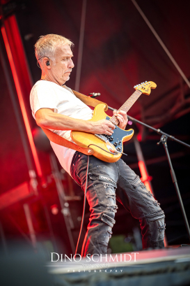 Dino Schmidt, Hochzeitsfotograf, Hochzeitsreportage, Wilhelmshaven, Wittmund, Jever, Westerholt, Oldenburg, Bremen, Hamburg, Esens, Norden, Aurich, Emden, Leer, Wiesmoor, Großefehn, Friedeburg, Remels, Borkum, Juist, Norderney, Osnabrück, Norddeutschland