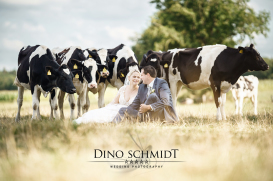 Dino Schmidt, Hochzeitsfotograf für Wilhelmshaven, Wittmund, Jever, Westerholt, Oldenburg, Bremen, Esens, Norden, Aurich, Emden, Leer, Wiesmoor, Großefehn, Friedeburg, Remels, Borkum, Juist, Norderney, Baltrum, Langeoog, Spiekeroog, Wangerooge, Cloppenbur
