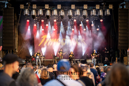 Dino Schmidt, Hochzeitsfotograf, Hochzeitsreportage, Wilhelmshaven, Wittmund, Jever, Westerholt, Oldenburg, Bremen, Hamburg, Esens, Norden, Aurich, Emden, Leer, Wiesmoor, Großefehn, Friedeburg, Remels, Borkum, Juist, Norderney, Osnabrück, Norddeutschland