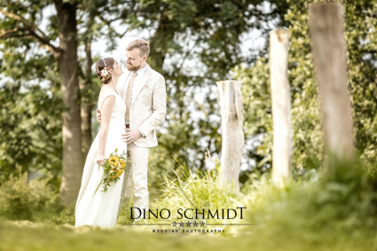 Hochzeitsfotograf Dino Schmidt aus Wiesmoor, Hochzeitsfotos, Hochzeitsfotografie, Hochzeitsreportage, Standesamt, Trauung, Wilhelmshaven, Wittmund, Jever, Westerholt, Oldenburg, Esens, Norden, Aurich, Emden, Leer, Großefehn, Friedeburg, Uplengen, Borkum, 