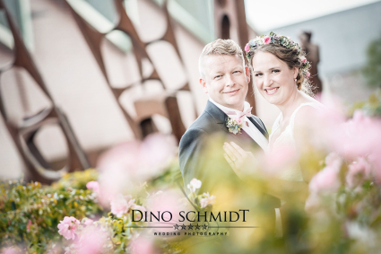 Hochzeitsfotograf Dino Schmidt aus Wiesmoor, Hochzeitsfotos, Hochzeitsfotografie, Hochzeitsreportage, Standesamt, Trauung, Wilhelmshaven, Wittmund, Jever, Westerholt, Oldenburg, Esens, Norden, Aurich, Emden, Leer, Großefehn, Friedeburg, Uplengen, Borkum, 