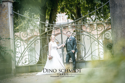 Hochzeitsfotograf Dino Schmidt aus Wiesmoor, Hochzeitsfotos, Hochzeitsfotografie, Hochzeitsreportage, Standesamt, Trauung, Wilhelmshaven, Wittmund, Jever, Westerholt, Oldenburg, Esens, Norden, Aurich, Emden, Leer, Großefehn, Friedeburg, Uplengen, Borkum, 