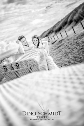 Hochzeitsfotograf Dino Schmidt aus Wiesmoor, Hochzeitsfotos, Hochzeitsfotografie, Hochzeitsreportage, Standesamt, Trauung, Wilhelmshaven, Wittmund, Jever, Westerholt, Oldenburg, Esens, Norden, Aurich, Emden, Leer, Großefehn, Friedeburg, Uplengen, Borkum, 