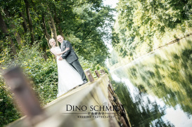 Hochzeitsfotograf Dino Schmidt aus Wiesmoor, Hochzeitsfotos, Hochzeitsfotografie, Hochzeitsreportage, Standesamt, Trauung, Wilhelmshaven, Wittmund, Jever, Westerholt, Oldenburg, Esens, Norden, Aurich, Emden, Leer, Großefehn, Friedeburg, Uplengen, Borkum, 
