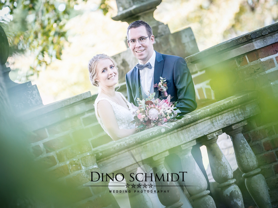 Hochzeitsfotograf Dino Schmidt aus Wiesmoor, Hochzeitsfotos, Hochzeitsfotografie, Hochzeitsreportage, Standesamt, Trauung, Wilhelmshaven, Wittmund, Jever, Westerholt, Oldenburg, Esens, Norden, Aurich, Emden, Leer, Großefehn, Friedeburg, Uplengen, Borkum, 