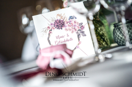 Hochzeitsfotograf Dino Schmidt aus Wiesmoor, Hochzeitsfotos, Hochzeitsfotografie, Hochzeitsreportage, Standesamt, Trauung, Wilhelmshaven, Wittmund, Jever, Westerholt, Oldenburg, Esens, Norden, Aurich, Emden, Leer, Großefehn, Friedeburg, Uplengen, Borkum, 