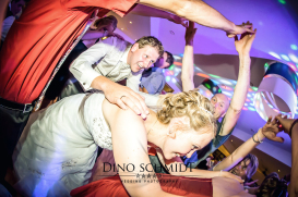 Hochzeitsfotograf Dino Schmidt aus Wiesmoor, Hochzeitsfotos, Hochzeitsfotografie, Hochzeitsreportage, Standesamt, Trauung, Wilhelmshaven, Wittmund, Jever, Westerholt, Oldenburg, Esens, Norden, Aurich, Emden, Leer, Großefehn, Friedeburg, Uplengen, Borkum, 